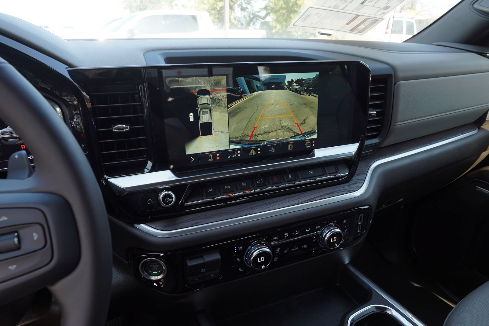2026 GMC Sierra 1500 SLT - Photo 13
