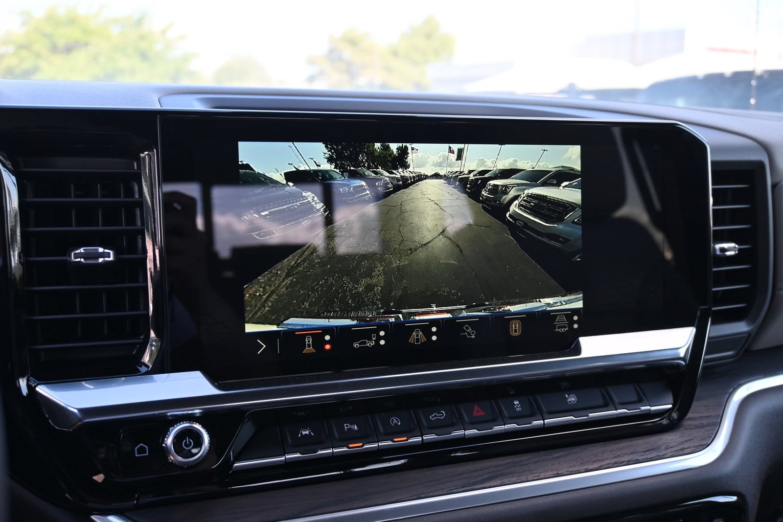 2026 GMC Sierra 1500 SLT - Photo 12