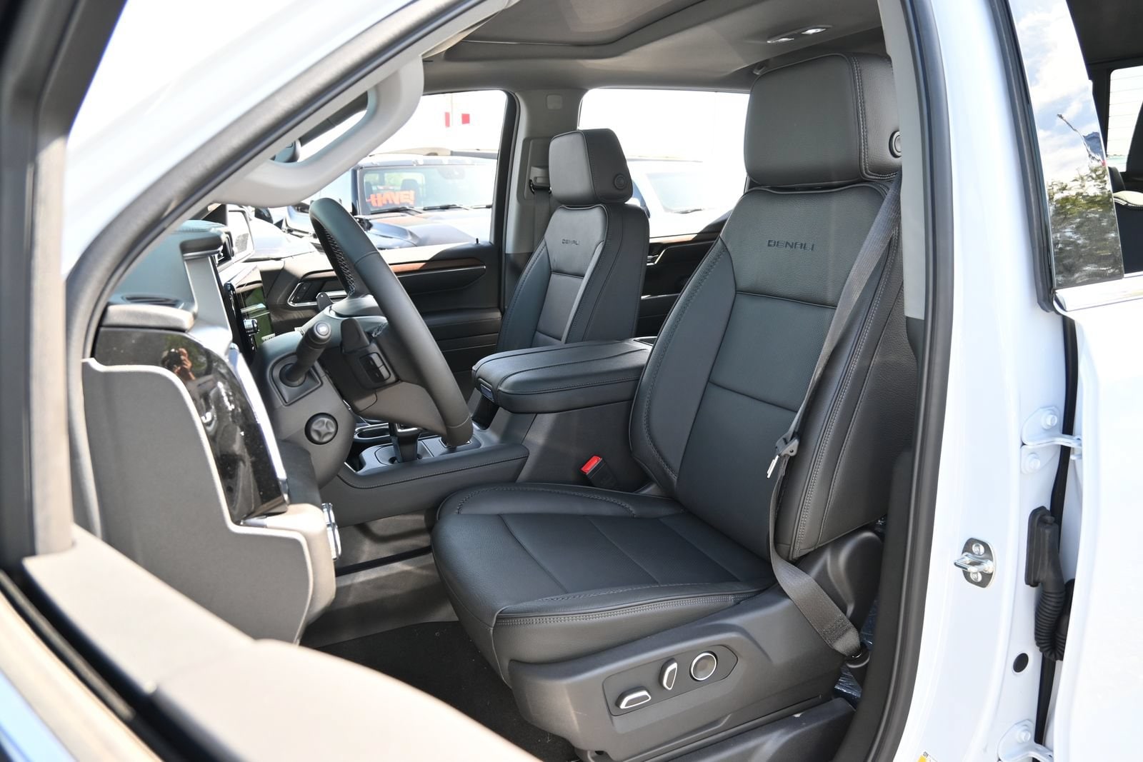 2026 GMC Sierra 1500 Denali - Photo 18