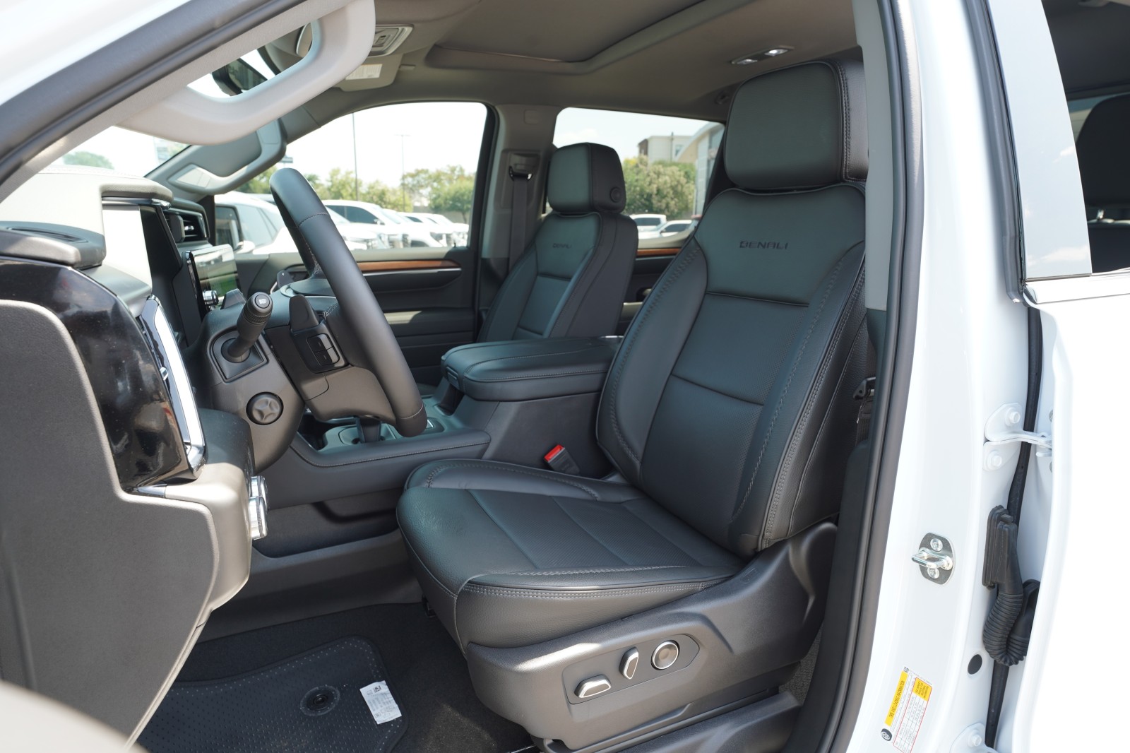 2026 GMC Sierra 1500 Denali - Photo 18