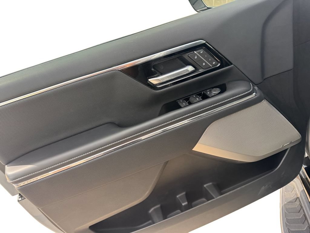2025 GMC Sierra EV Denali - Photo 20