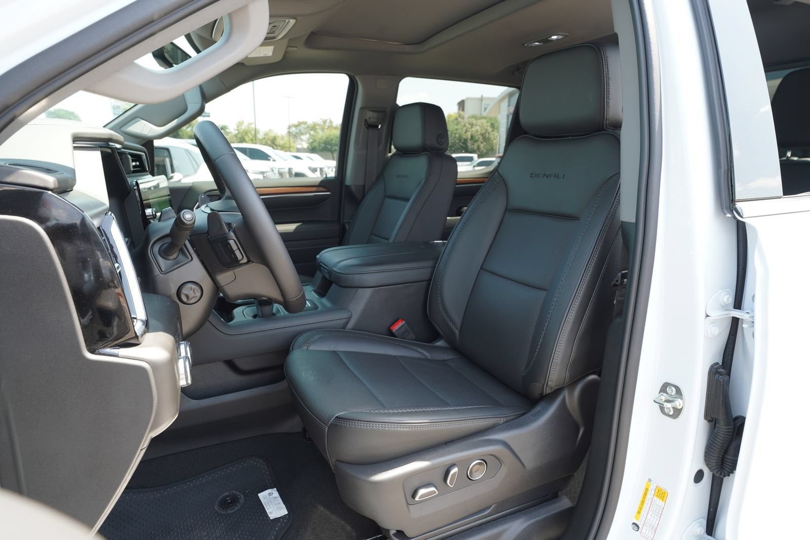 2026 GMC Sierra 1500 Denali - Photo 18