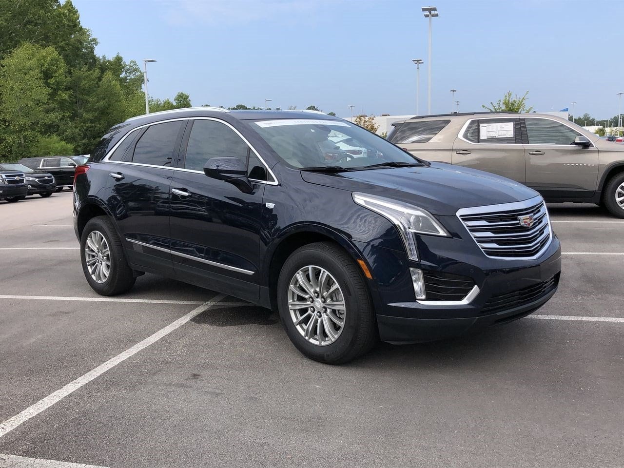 Certified 2017 Cadillac XT5 Luxury with VIN 1GYKNBRS0HZ262791 for sale in Burlington, VT