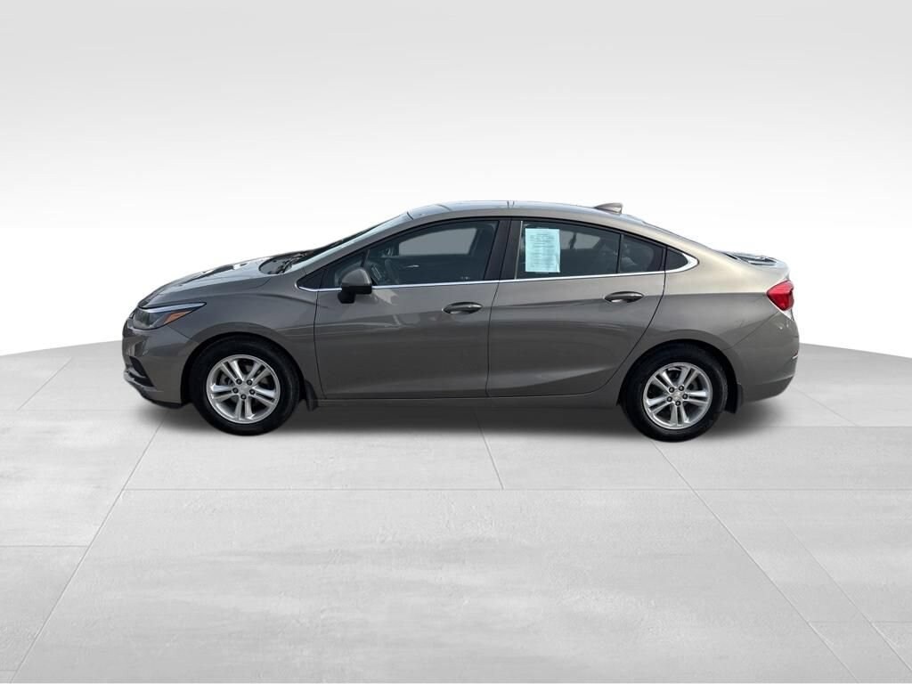 Used 2018 Chevrolet Cruze LT Car