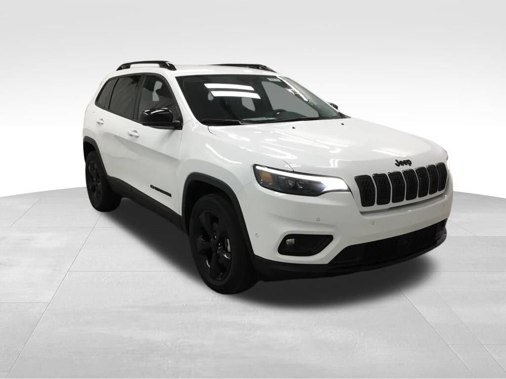 Used 2023 Jeep Cherokee Altitude Lux