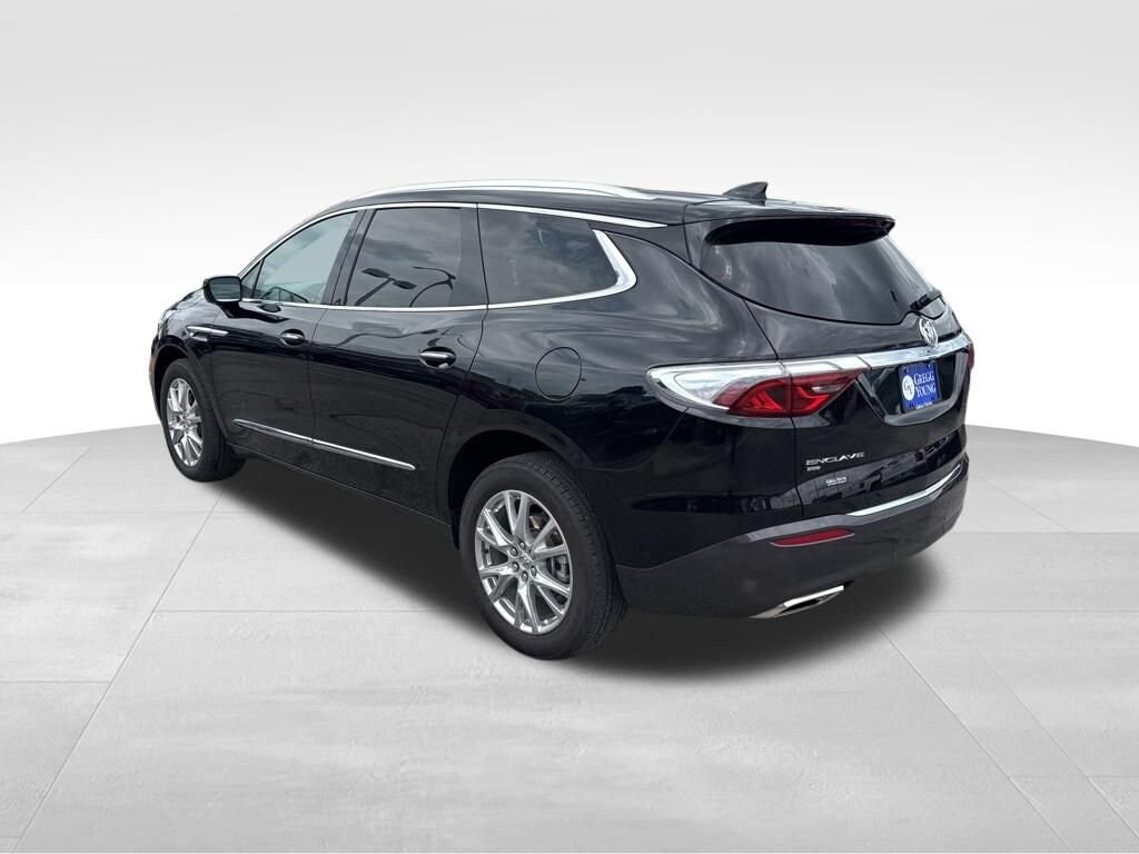 Used 2024 Buick Enclave Essence SUV