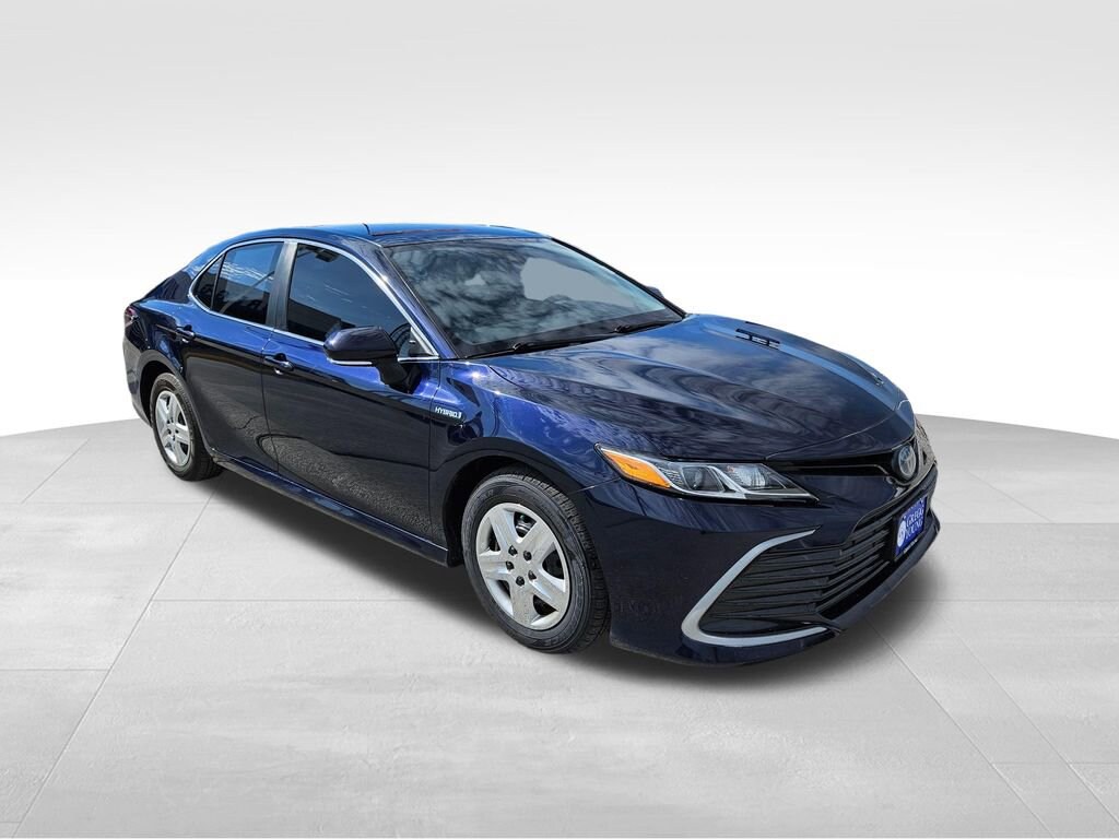 Used 2021 Toyota Camry Hybrid LE