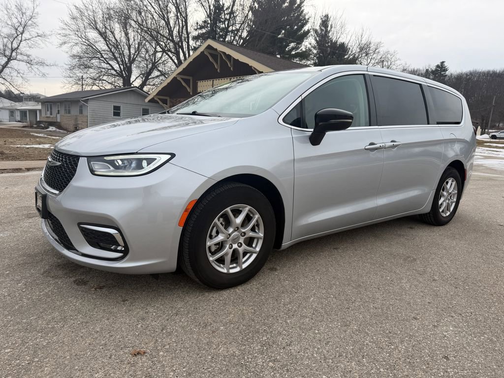 2024 Chrysler Pacifica