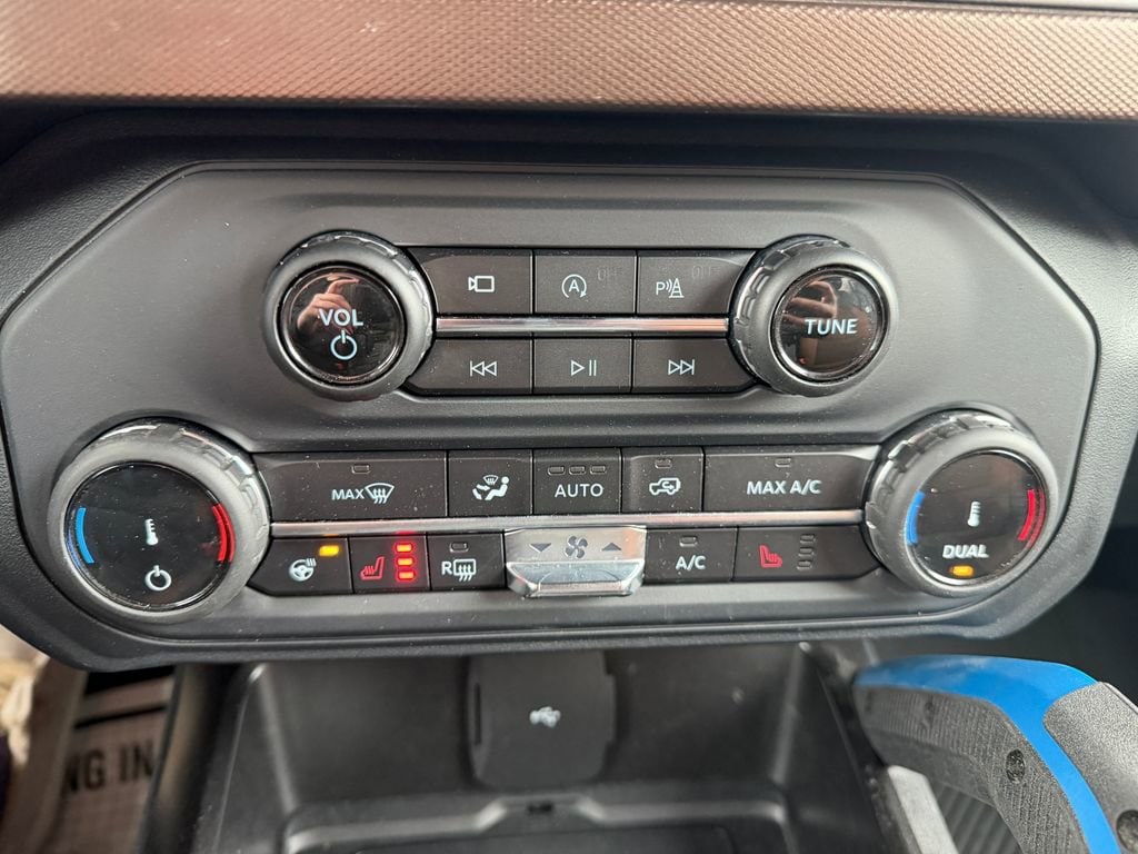 2022 Ford Bronco 4-Door Base - Photo 24