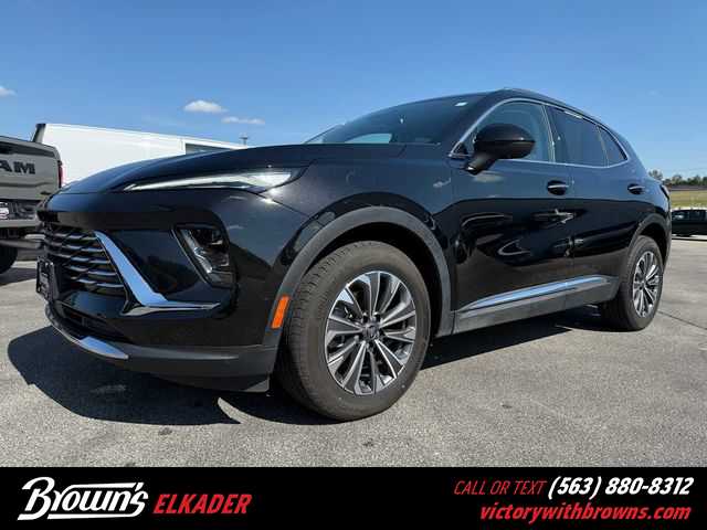 2025 Buick Envision Preferred's photo