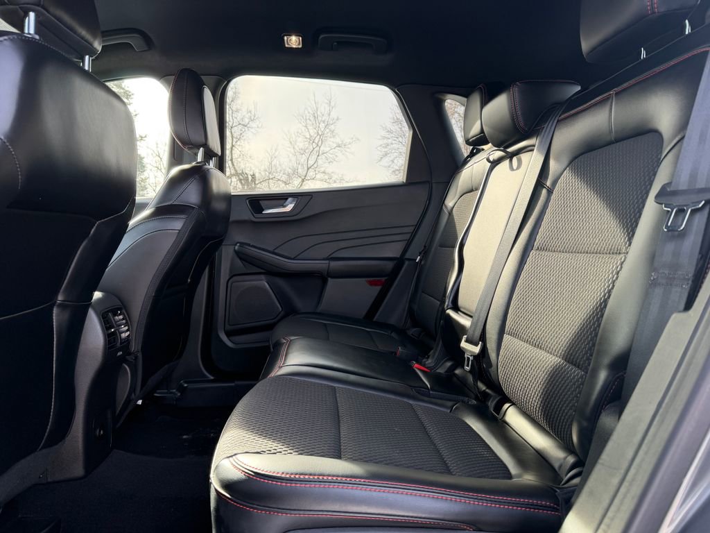 2023 Ford Escape ST-Line Elite - Photo 30