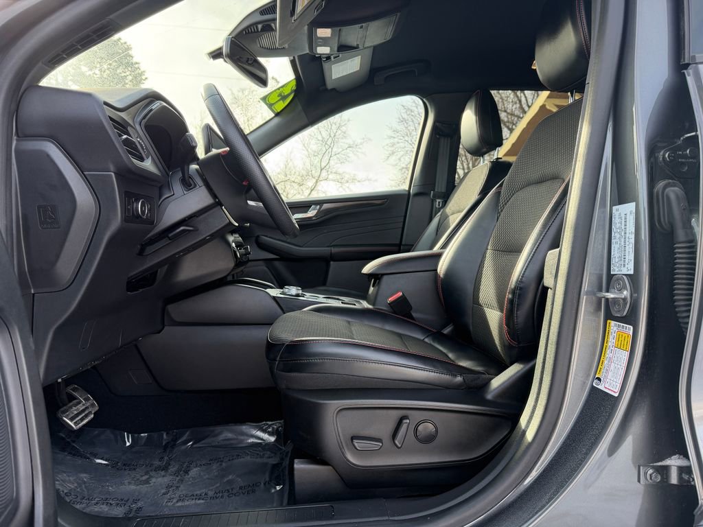 2023 Ford Escape ST-Line Elite - Photo 16