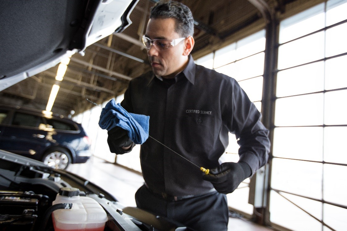 OIL CHANGE SERVICE Classic Chevrolet Buick GMC of Cleburne
