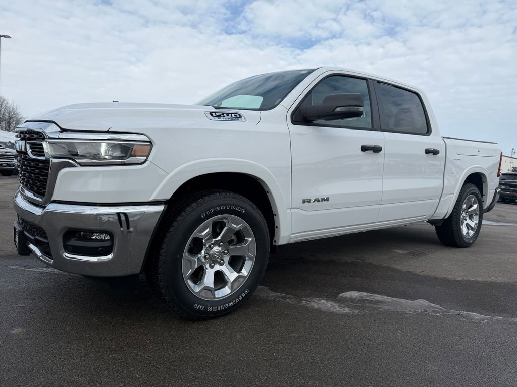 2025 RAM 1500 Big Horn/Lone Star 4x4 Crew Cab 5'7's photo