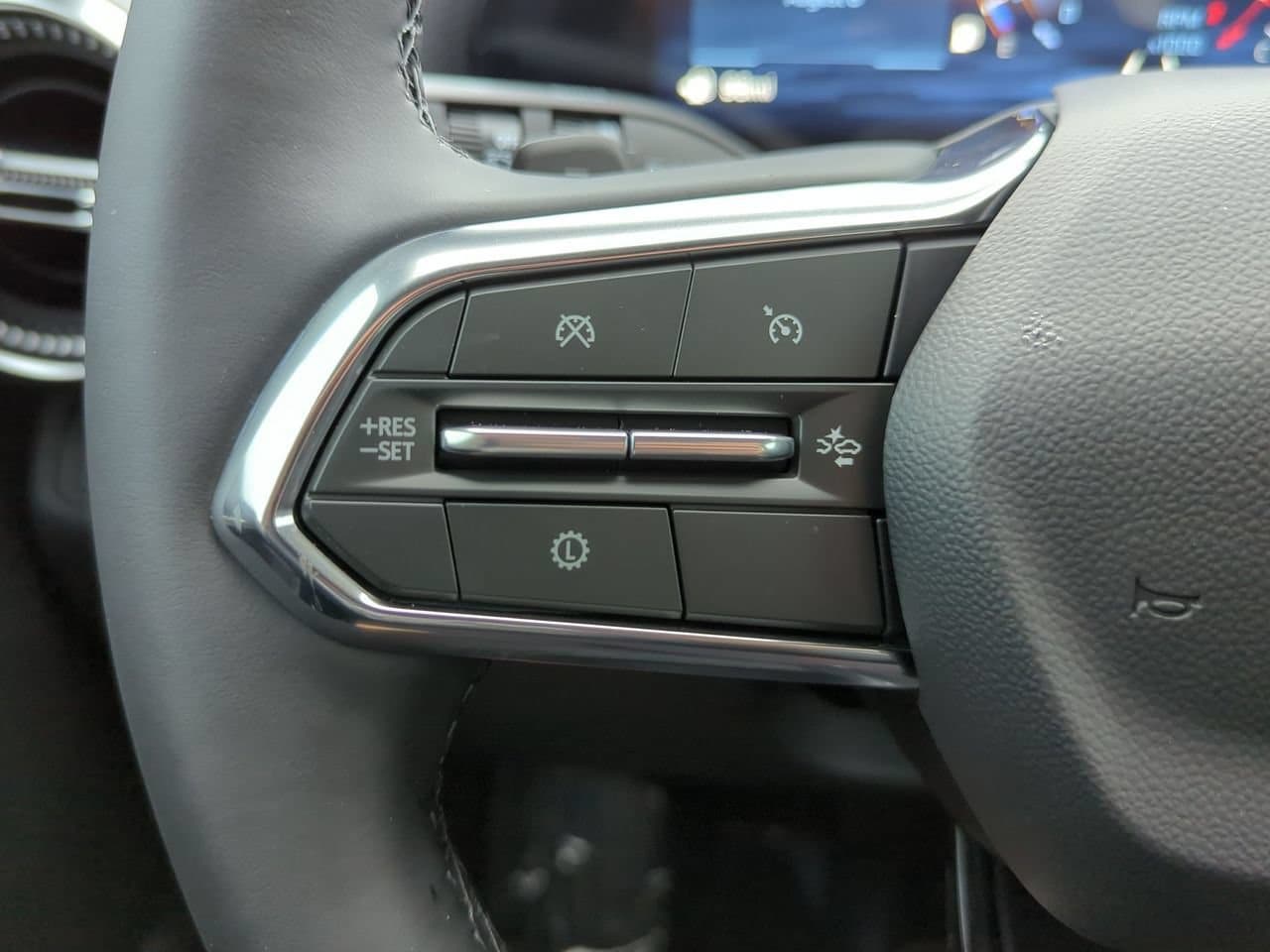 2027 Chevrolet Equinox LT - Photo 11