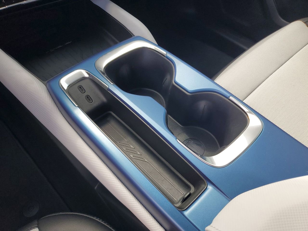 2025 Chevrolet Equinox EV LT - Photo 27