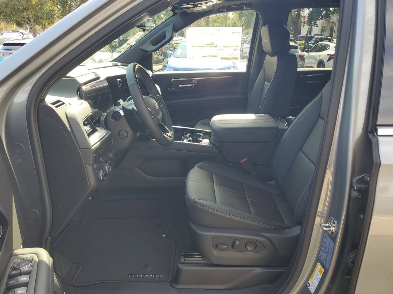 2026 Chevrolet Suburban High Country - Photo 17