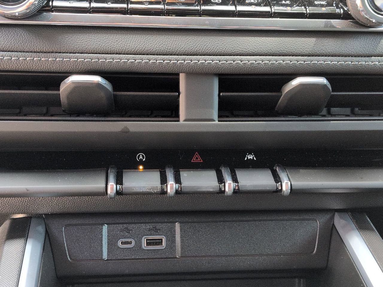 2025 Chevrolet Colorado LT - Photo 18