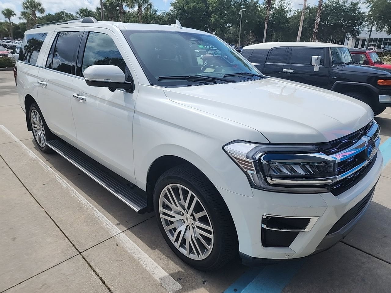 2023 Ford Expedition Limited MAX's photo
