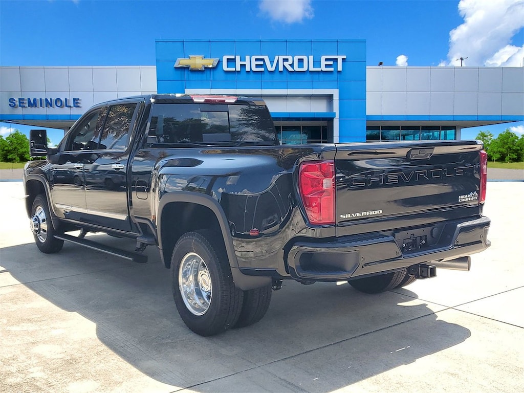New 2026 Chevrolet Silverado 3500 HD High Country Truck Crew Cab
