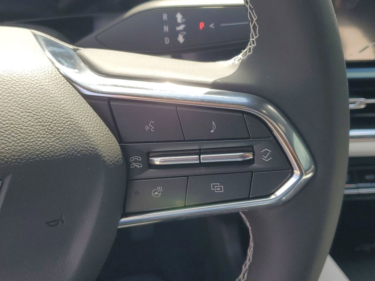 2025 Chevrolet Equinox EV LT - Photo 21