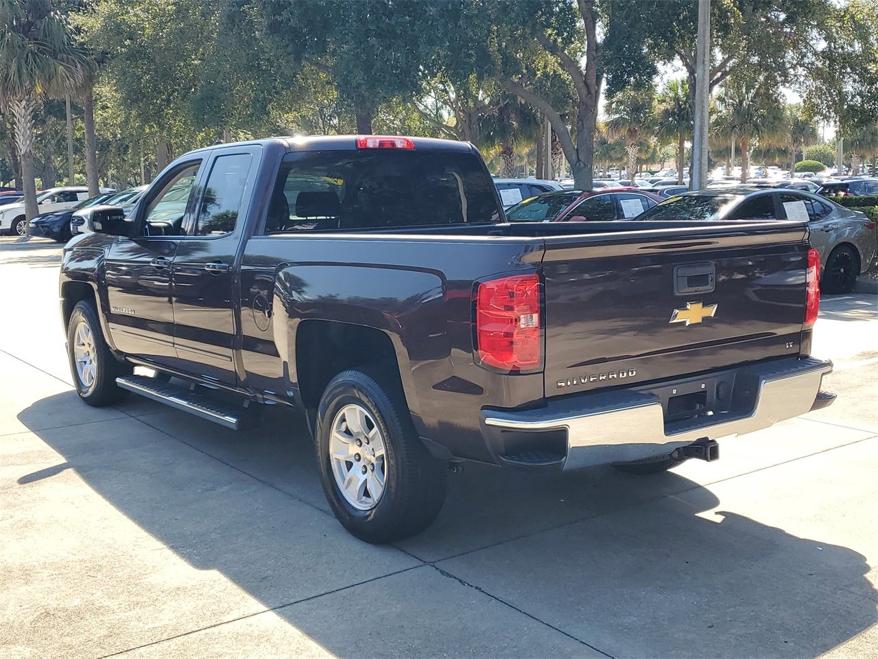 2016 Chevrolet Silverado 1500 LT photo 2