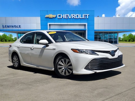 2020 Toyota Camry Hybrid LE Sedan