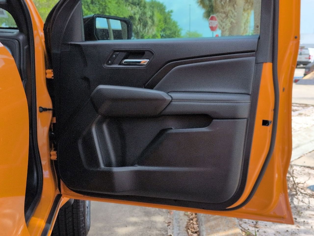 2025 Chevrolet Colorado LT - Photo 20