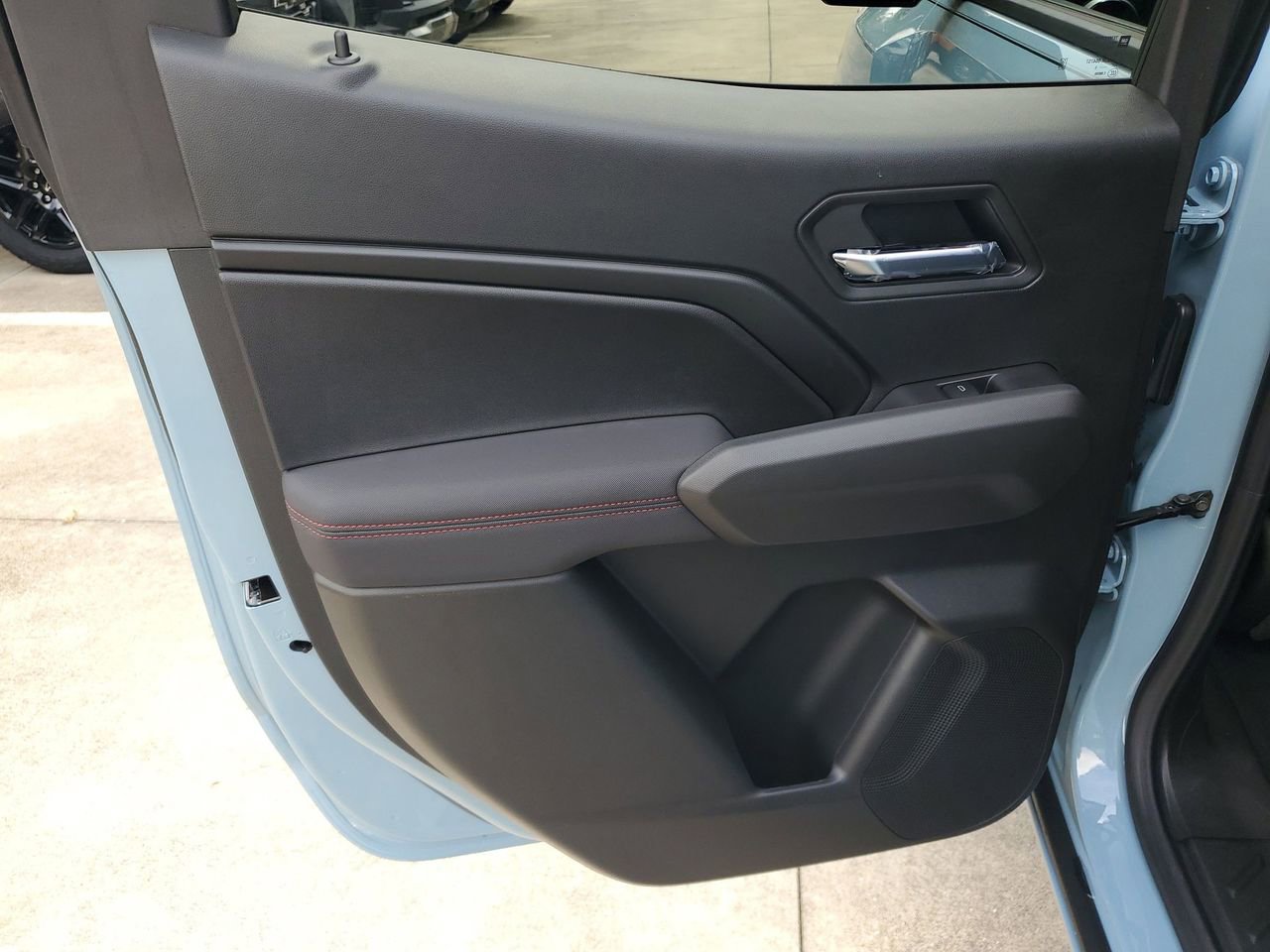 2025 Chevrolet Colorado Z71 - Photo 8