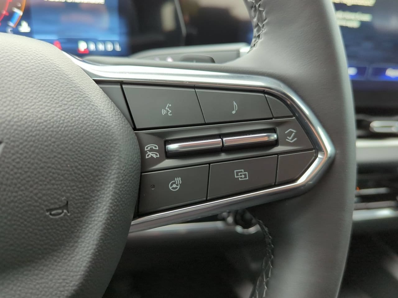 2027 Chevrolet Equinox LT - Photo 12