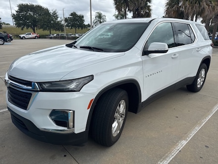 2023 Chevrolet Traverse LS SUV