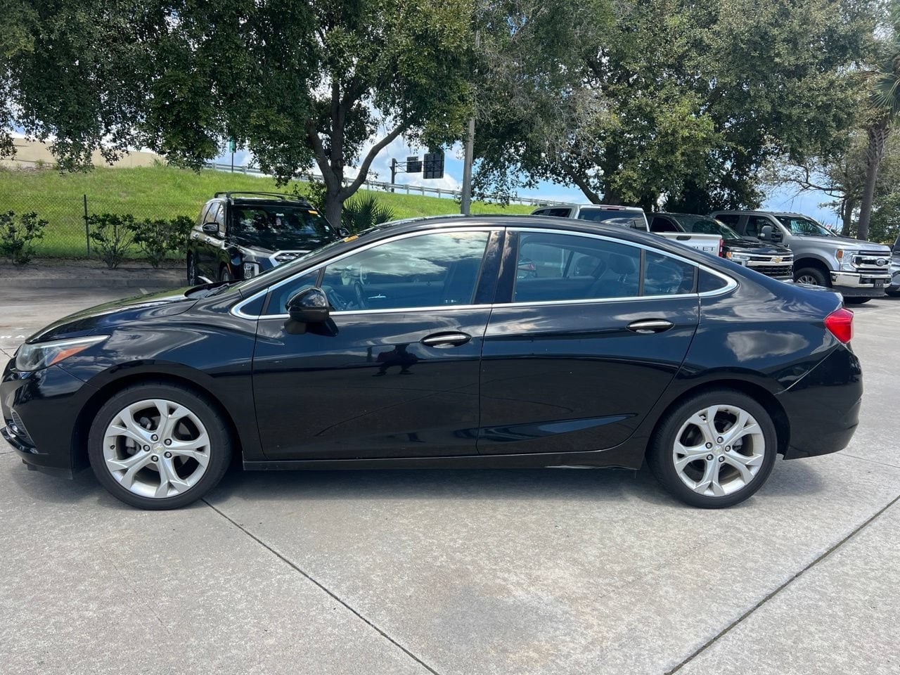 Used 2017 Chevrolet Cruze Premier with VIN 1G1BF5SM1H7163997 for sale in Sanford, FL