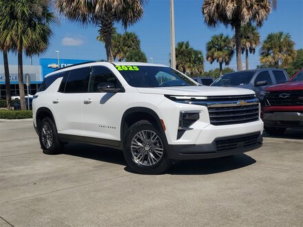 2025 Chevrolet Traverse LT SUV