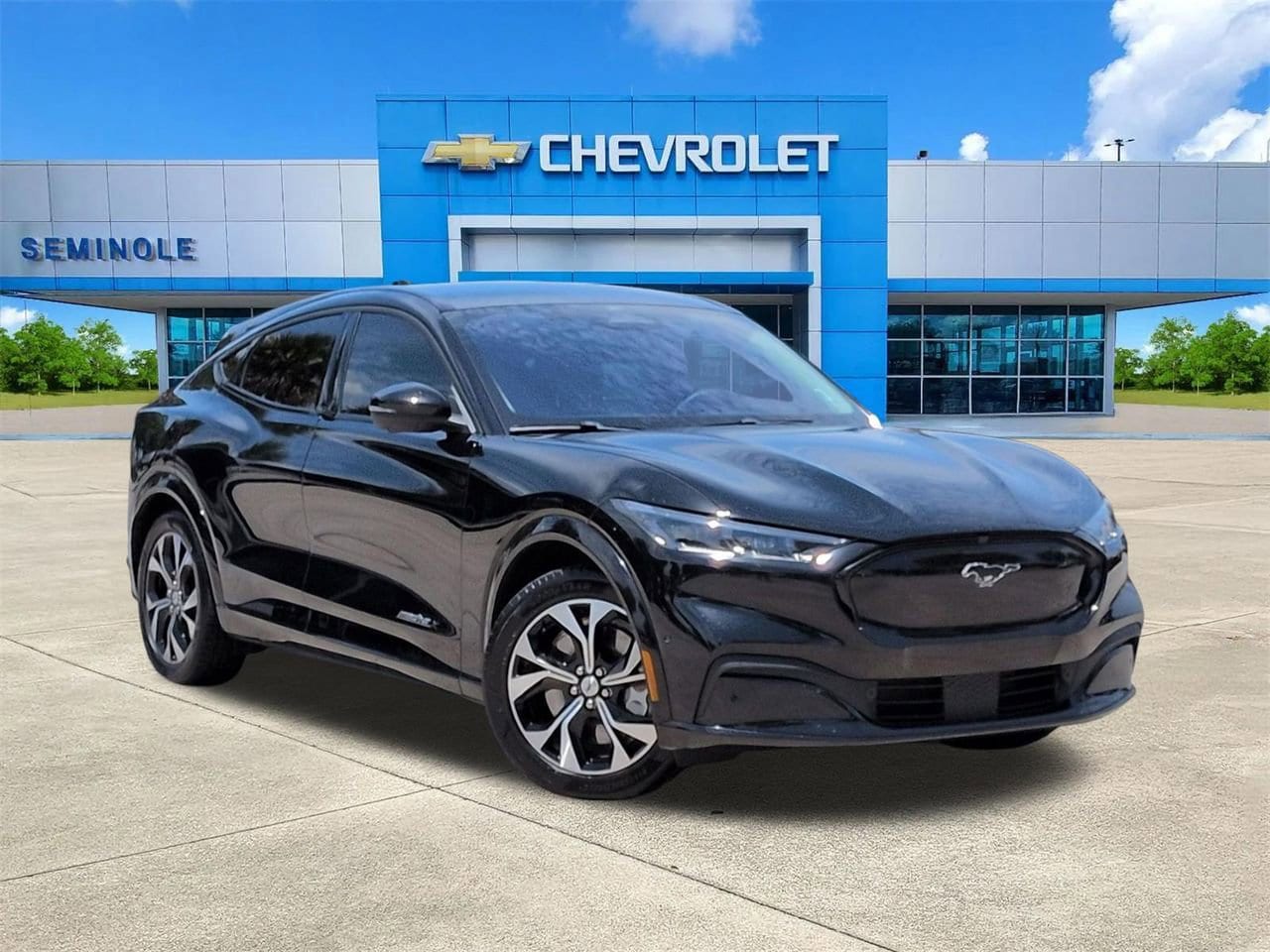 2022 Ford Mustang-Mach-e Premium's photo