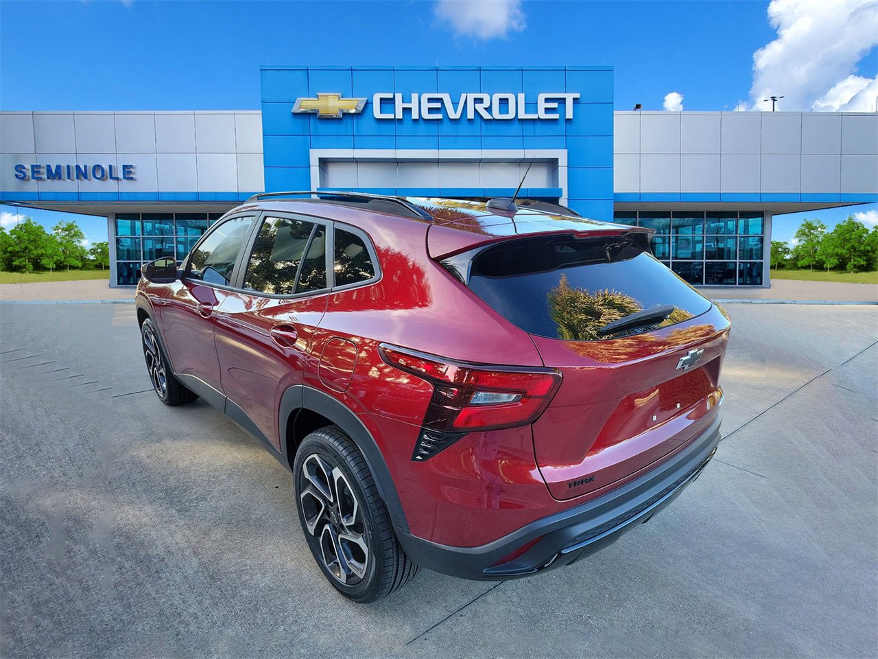 2024 Chevrolet Trax photo 2