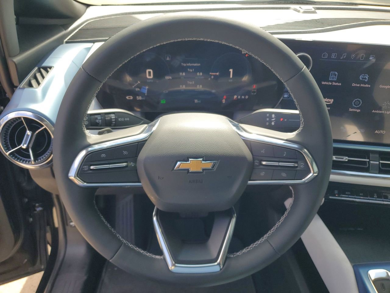 2025 Chevrolet Equinox EV LT - Photo 19