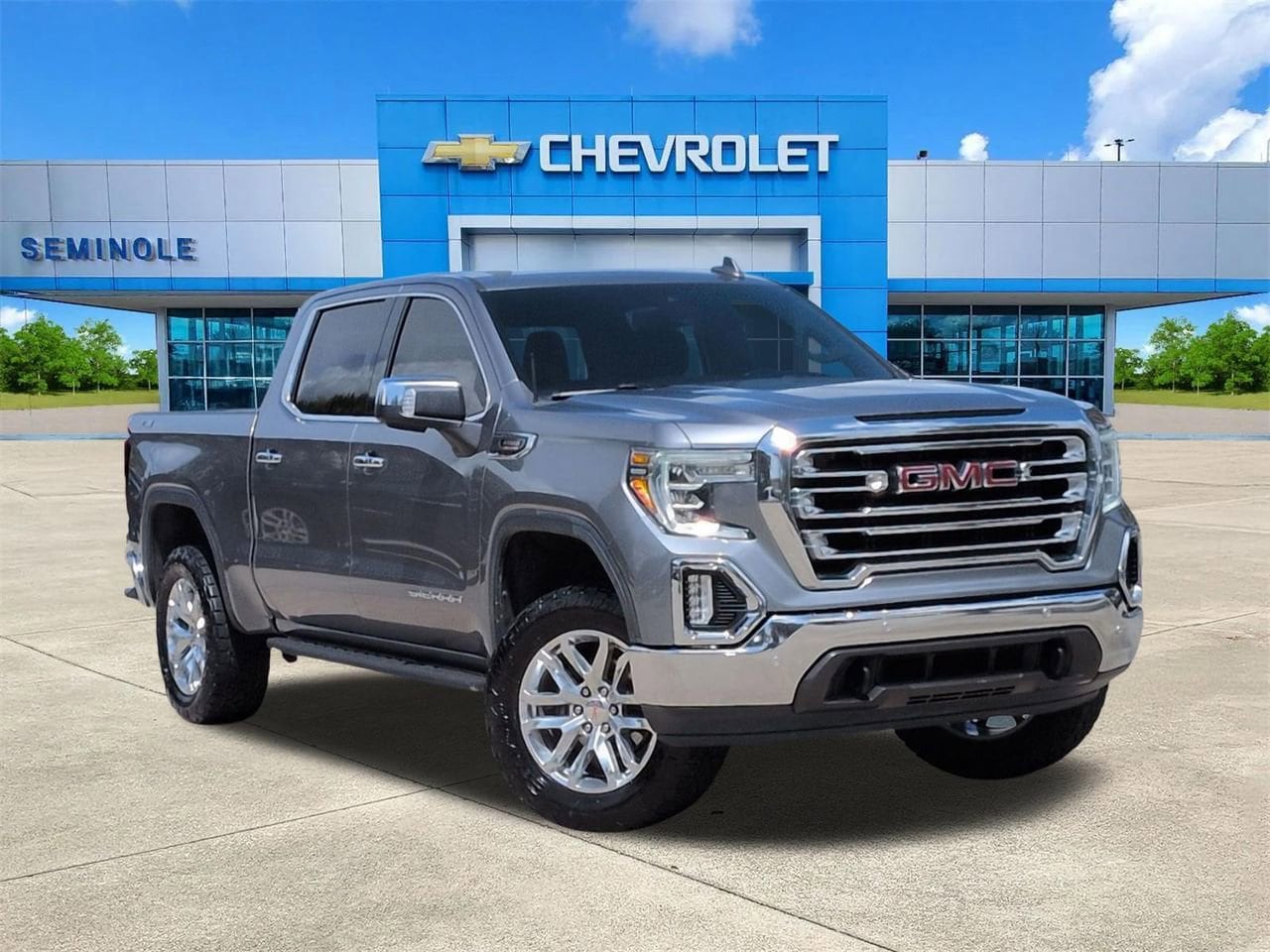 2021 GMC Sierra 4WD Crew Cab Short Box SLT's photo