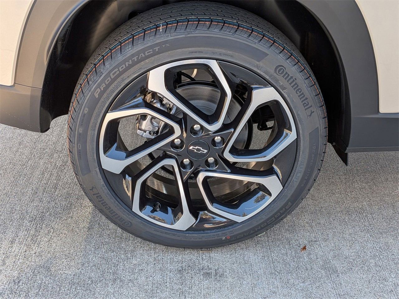 2026 Chevrolet Trax RS - Photo 8
