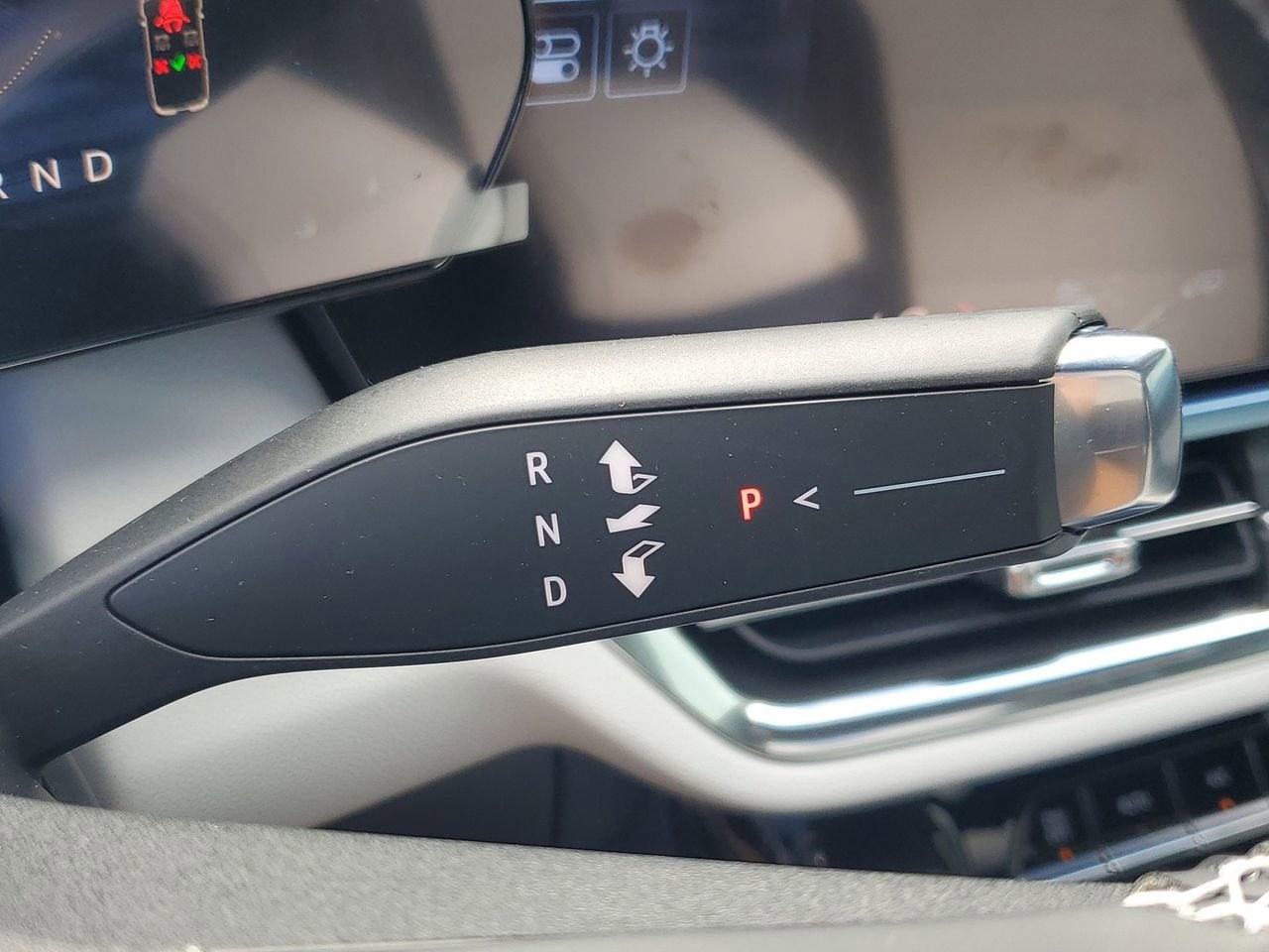 2025 Chevrolet Equinox EV LT - Photo 28