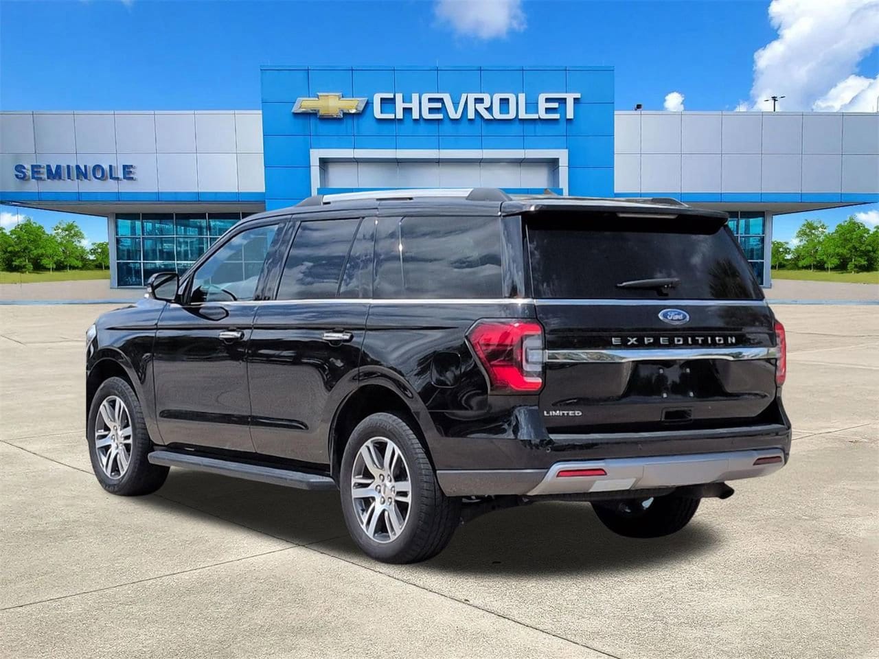 View vehicle photo 3