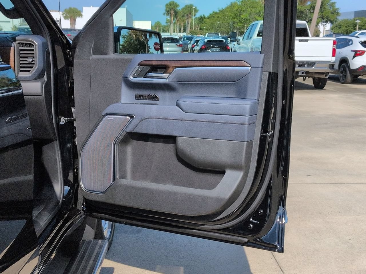 2026 Chevrolet Silverado 1500 High Country - Photo 21