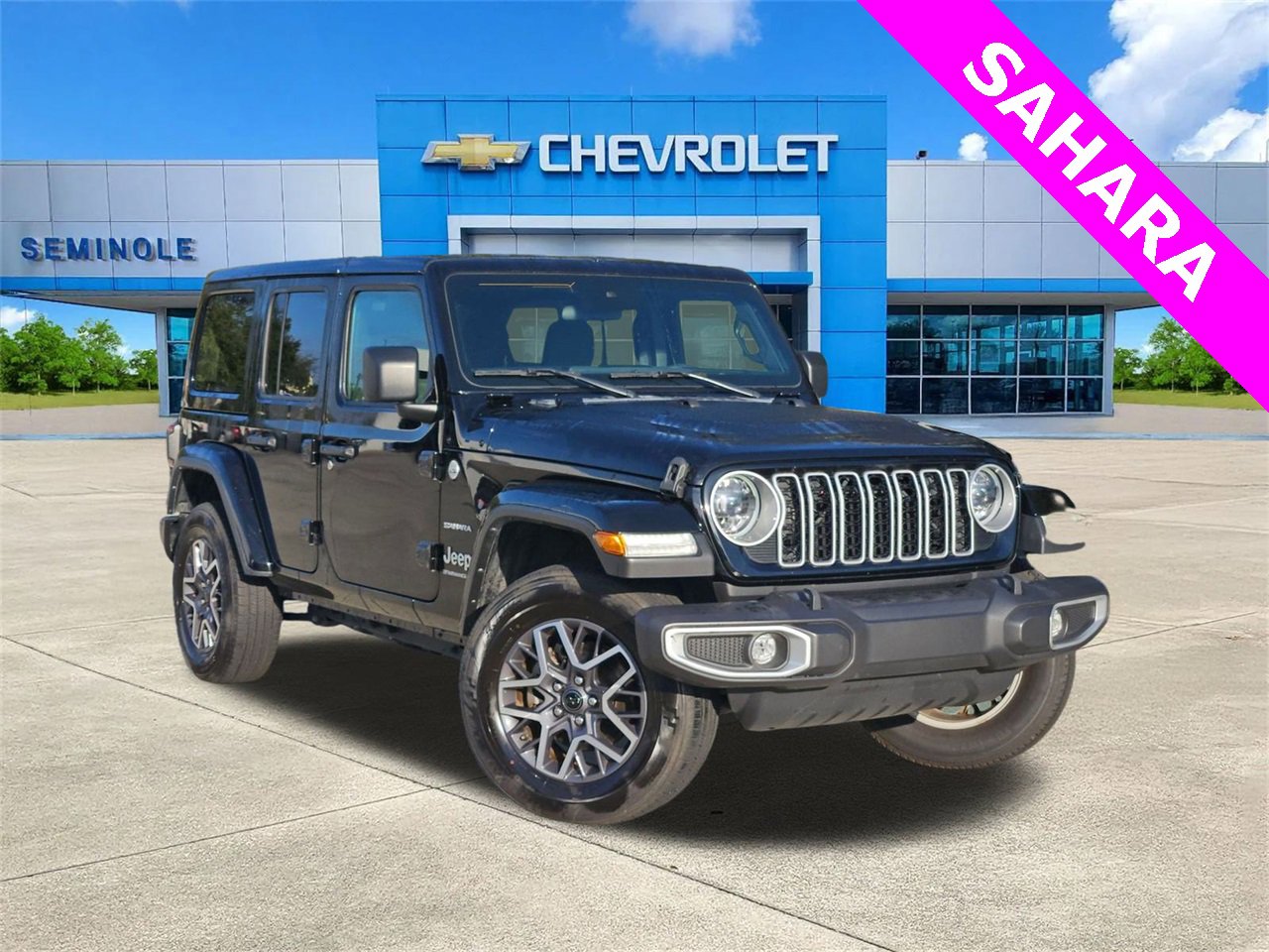 2024 Jeep Wrangler 4-Door Sahara's photo