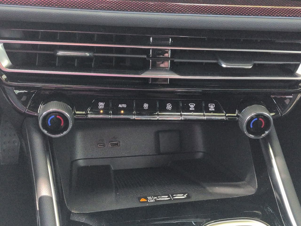 2026 Chevrolet Traverse RS - Photo 18
