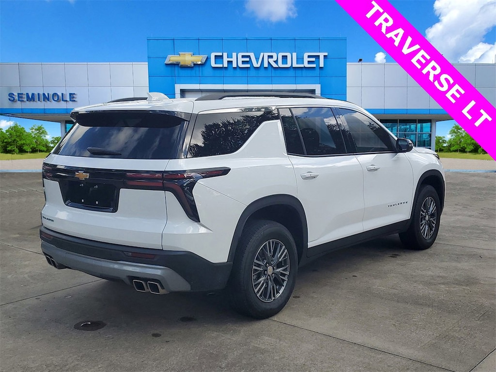 Used 2025 Chevrolet Traverse LT SUV