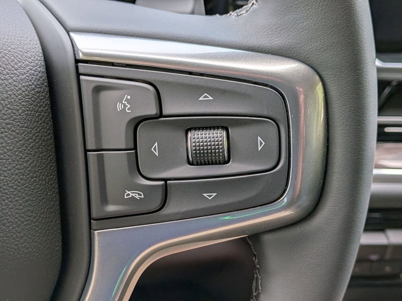 2026 Chevrolet Silverado 1500 LTZ - Photo 13
