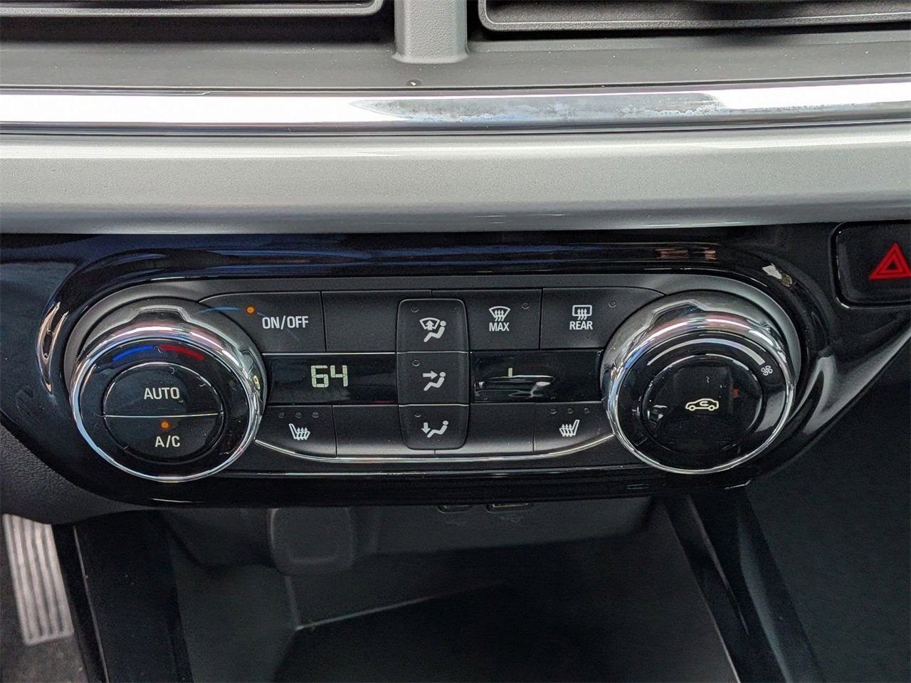 2026 Chevrolet Trax LT - Photo 19
