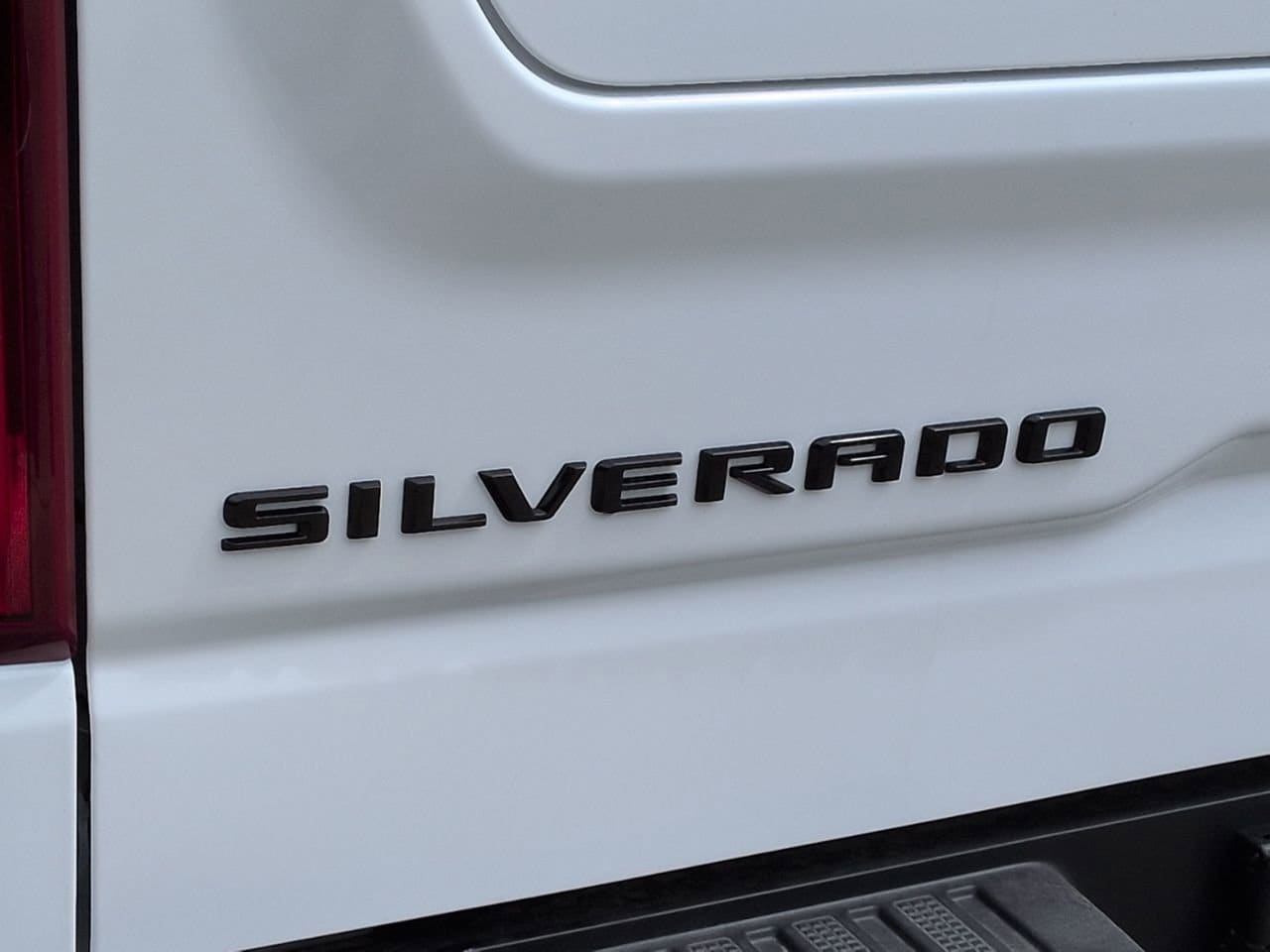 2026 Chevrolet Silverado 1500 ZR2 - Photo 6