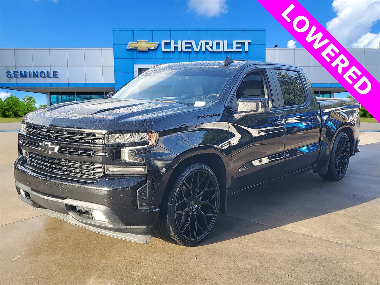 2021 Chevrolet Silverado 1500 RST photo 2