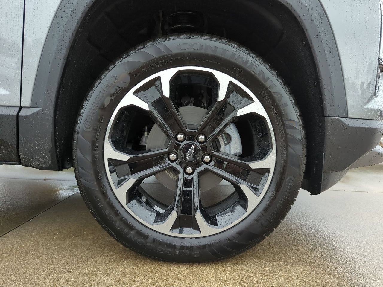 2027 Chevrolet Equinox LT - Photo 25