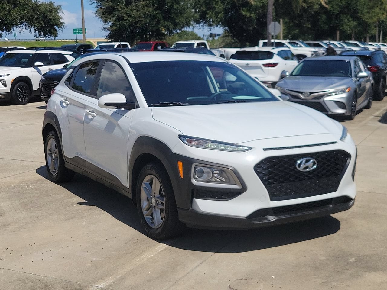 Used 2019 Hyundai Kona SE with VIN KM8K12AA9KU297544 for sale in Sanford, FL